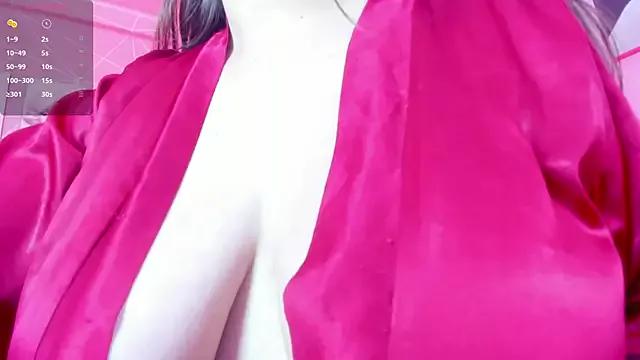 dolly_zoe from StripChat