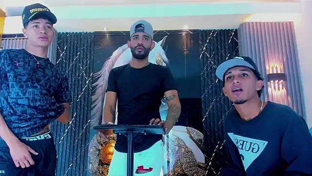 Dominic_Max_ webcams show profile image 