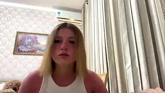 Doom_Kissa from StripChat