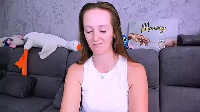 Explore our live girls sluts from our Custom and Multi clubs and checkout exclusive access to highly interactive content, such as shape, hair, titties, pussy type and many more.