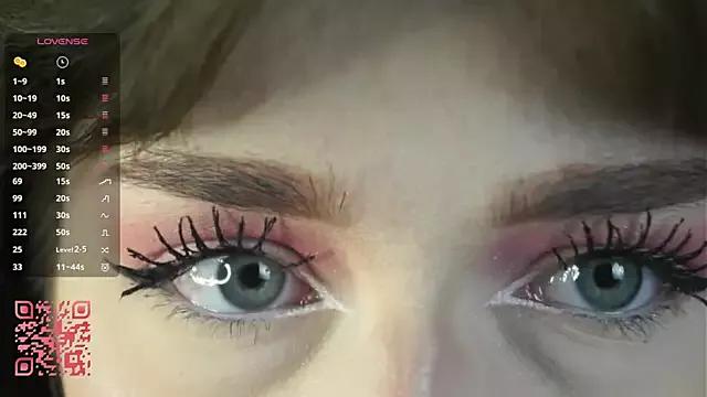 DreamyDaisy from StripChat is Freechat