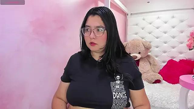 Dulce_meow from StripChat is Freechat