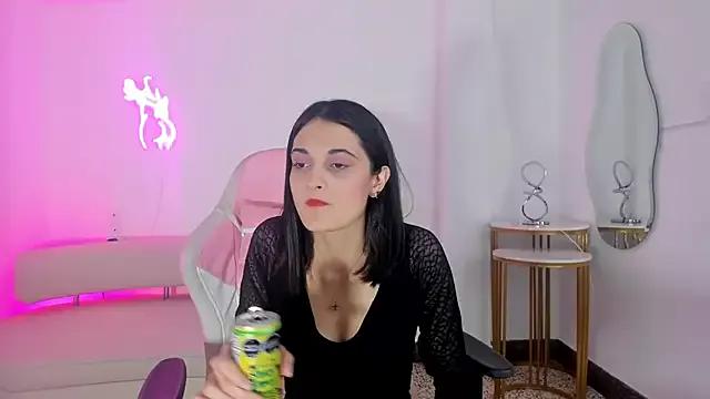 Dulce_sweetlove from StripChat is Freechat