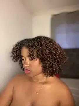 Dyan_adams from StripChat is Freechat