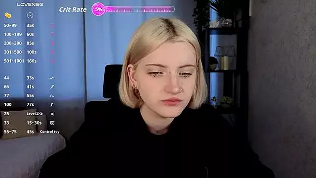 Explore our live girls sluts from our Custom and Multi clubs and checkout exclusive access to highly interactive content, such as shape, hair, titties, pussy type and many more.