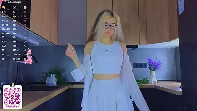 Eclissima from StripChat is Freechat
