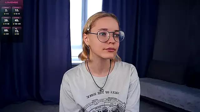 EdaKirkIin from StripChat is Freechat