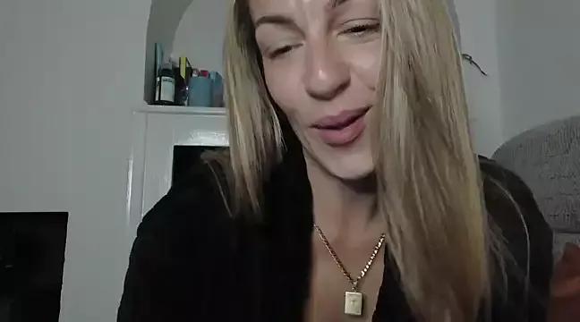 Edenfox- from StripChat