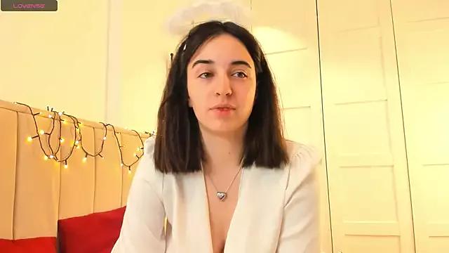 EdwinaBrayton on StripChat