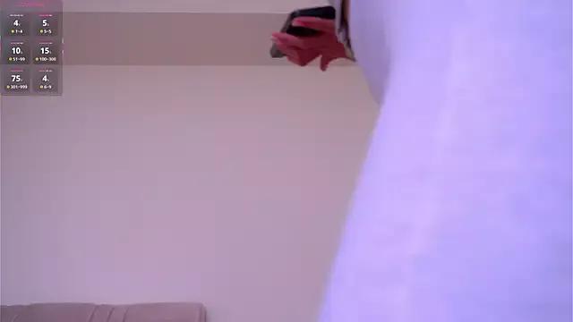 Explore our live girls sluts from our Custom and Multi clubs and checkout exclusive access to highly interactive content, such as shape, hair, titties, pussy type and many more.
