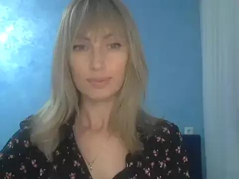 EffectMaya from StripChat