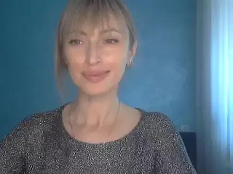EffectMaya from StripChat