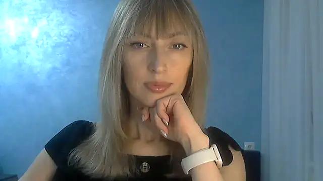 EffectMaya from StripChat