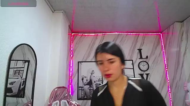 Eilyn_love_b webcams show profile image 
