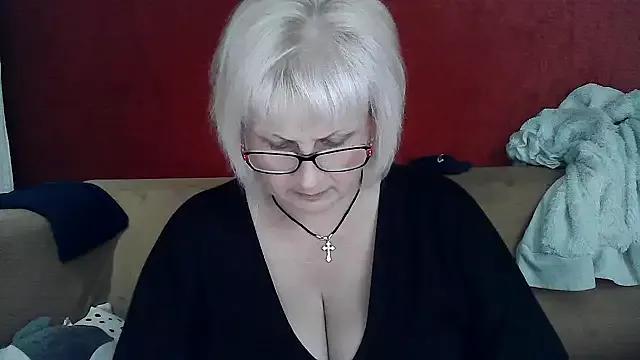 Eleanor_Katie from StripChat