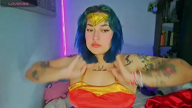 ElectricSapphire from StripChat