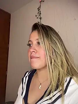 eleecttraa_12 from StripChat