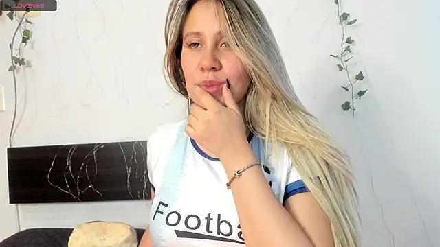 eleecttraa_12 from StripChat