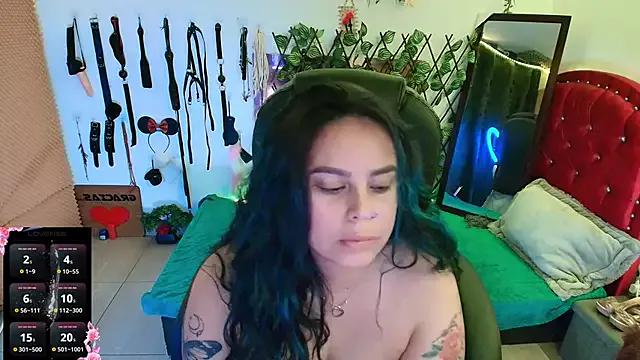 elektra_32 from StripChat