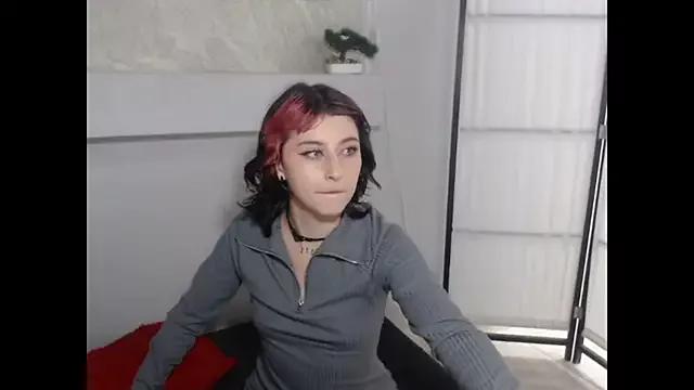 Explore our live girls sluts from our Custom and Multi clubs and checkout exclusive access to highly interactive content, such as shape, hair, titties, pussy type and many more.