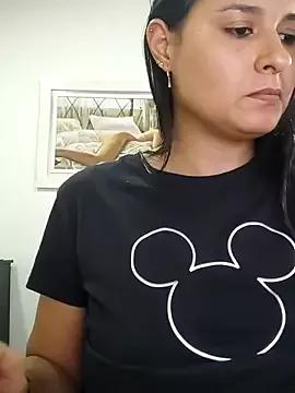 elena_jonees on StripChat