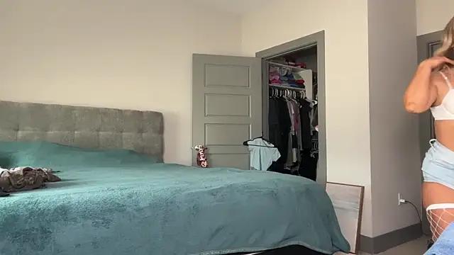 ElenaErickson from StripChat