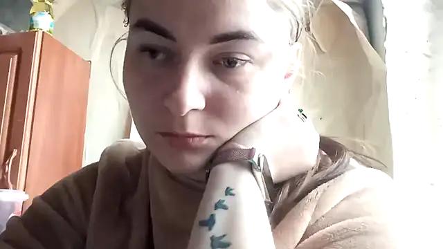 ElenaMaeer from StripChat