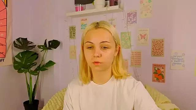 ElenaMonroe from StripChat is Freechat