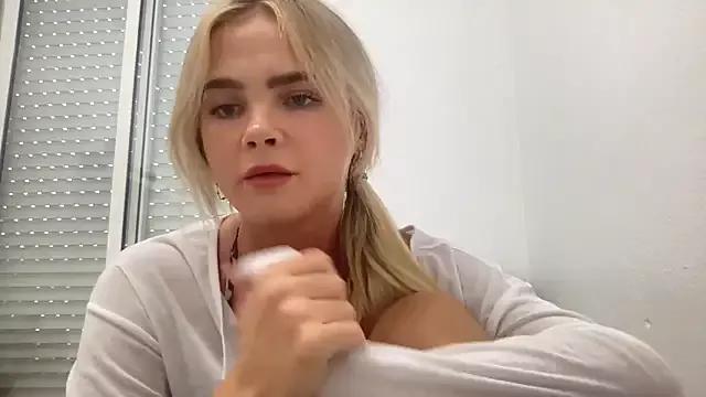 ElenaSugar from StripChat