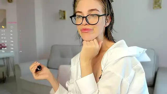 EleneButton from StripChat