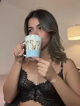 Explore our live girls sluts from our Custom and Multi clubs and checkout exclusive access to highly interactive content, such as shape, hair, titties, pussy type and many more.
