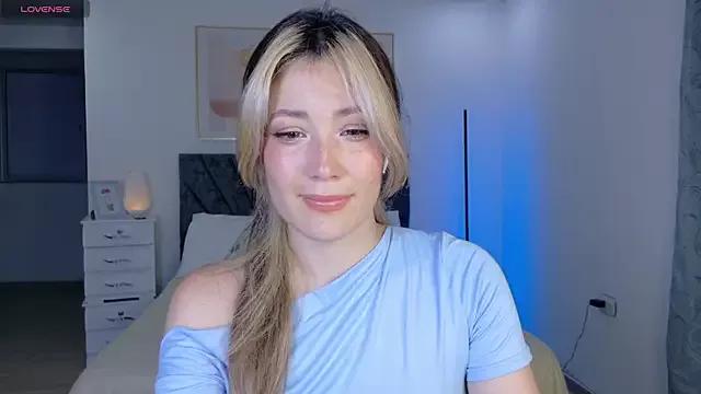 Eliih_01 from StripChat