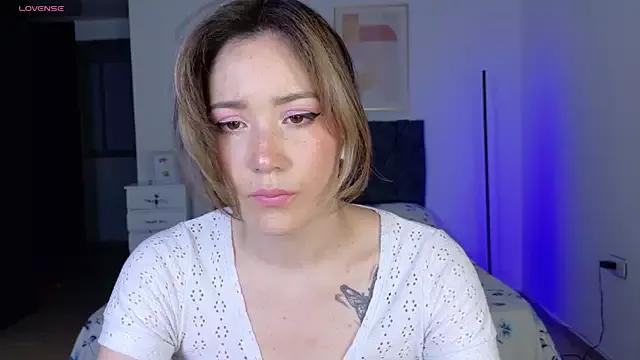 Eliih_01 from StripChat