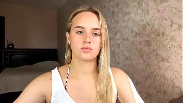Explore our live girls sluts from our Custom and Multi clubs and checkout exclusive access to highly interactive content, such as shape, hair, titties, pussy type and many more.