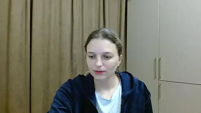 ElisSky301 from StripChat is Freechat