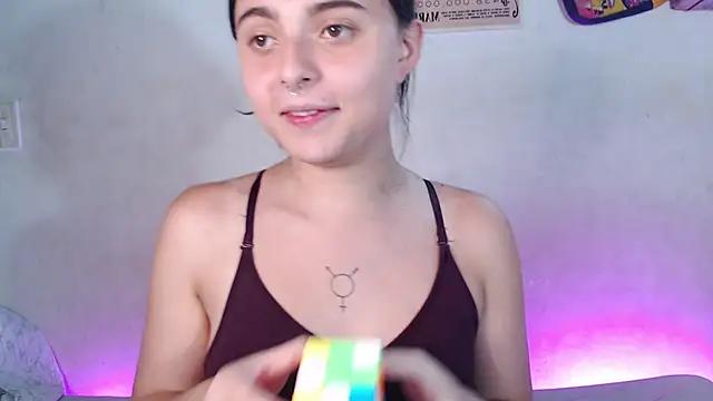 Explore our live girls sluts from our Custom and Multi clubs and checkout exclusive access to highly interactive content, such as shape, hair, titties, pussy type and many more.