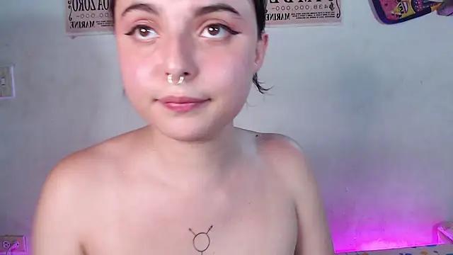 Explore our live girls sluts from our Custom and Multi clubs and checkout exclusive access to highly interactive content, such as shape, hair, titties, pussy type and many more.
