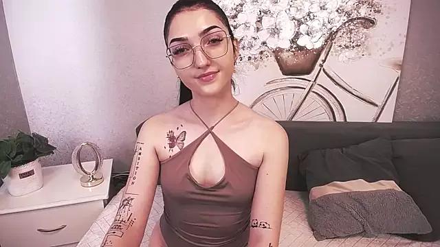 ElizabetLewis from StripChat is Freechat