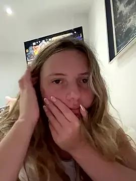 Ell_albescu webcams show profile image 