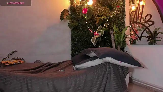 Ella_Flame_ from StripChat