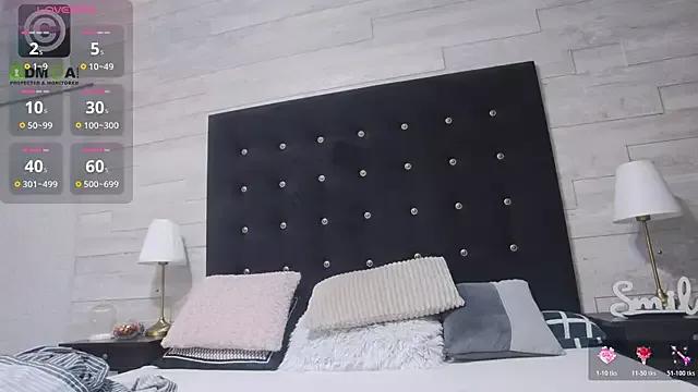 Ella_Lizzie from StripChat