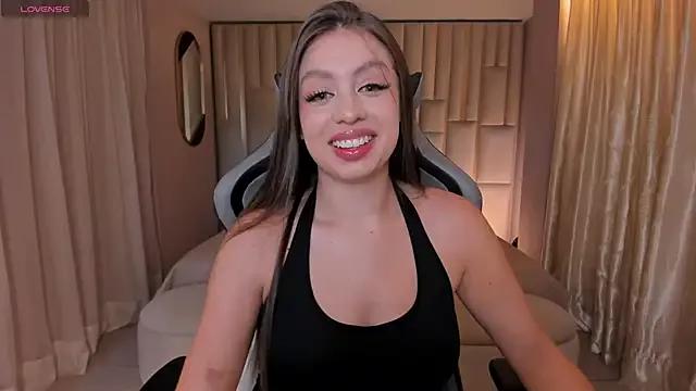 EllaClark from StripChat