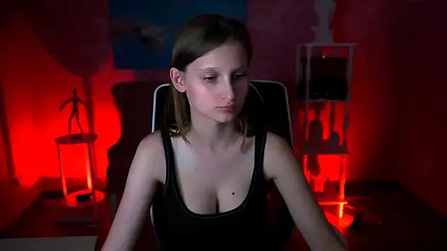 EllaHorton from StripChat