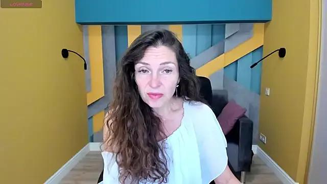 EllaLong from StripChat