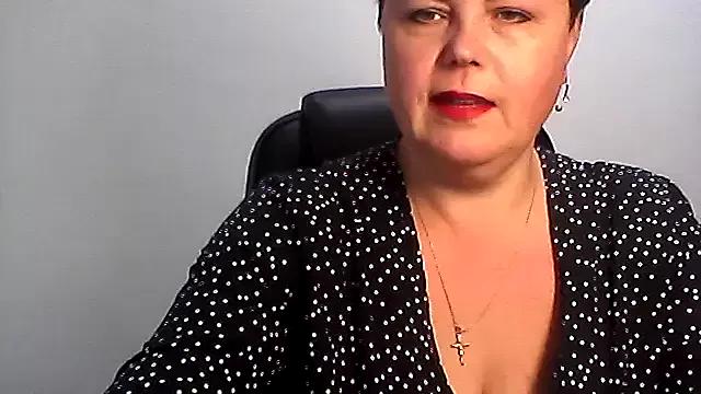 EllaLove2277 from StripChat