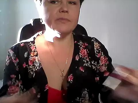 EllaLove2277 from StripChat