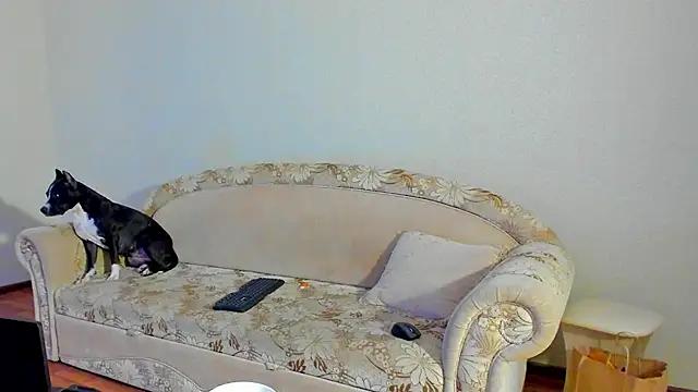 EllaSky_xoxo from StripChat