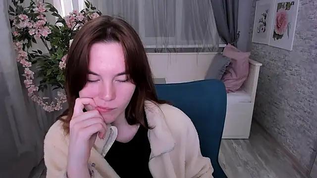 EllaSmithh from StripChat