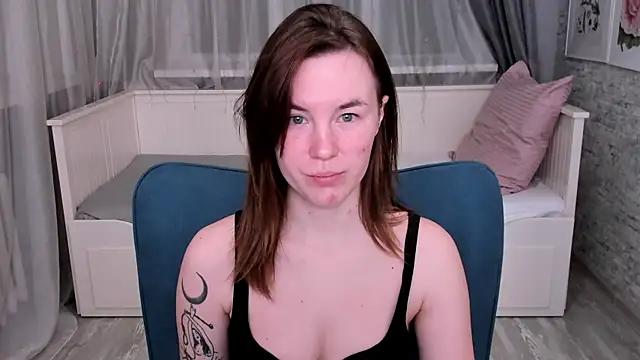 EllaSmithh from StripChat