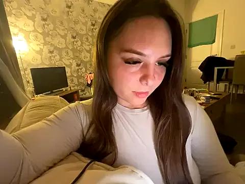 Explore our live girls sluts from our Custom and Multi clubs and checkout exclusive access to highly interactive content, such as shape, hair, titties, pussy type and many more.
